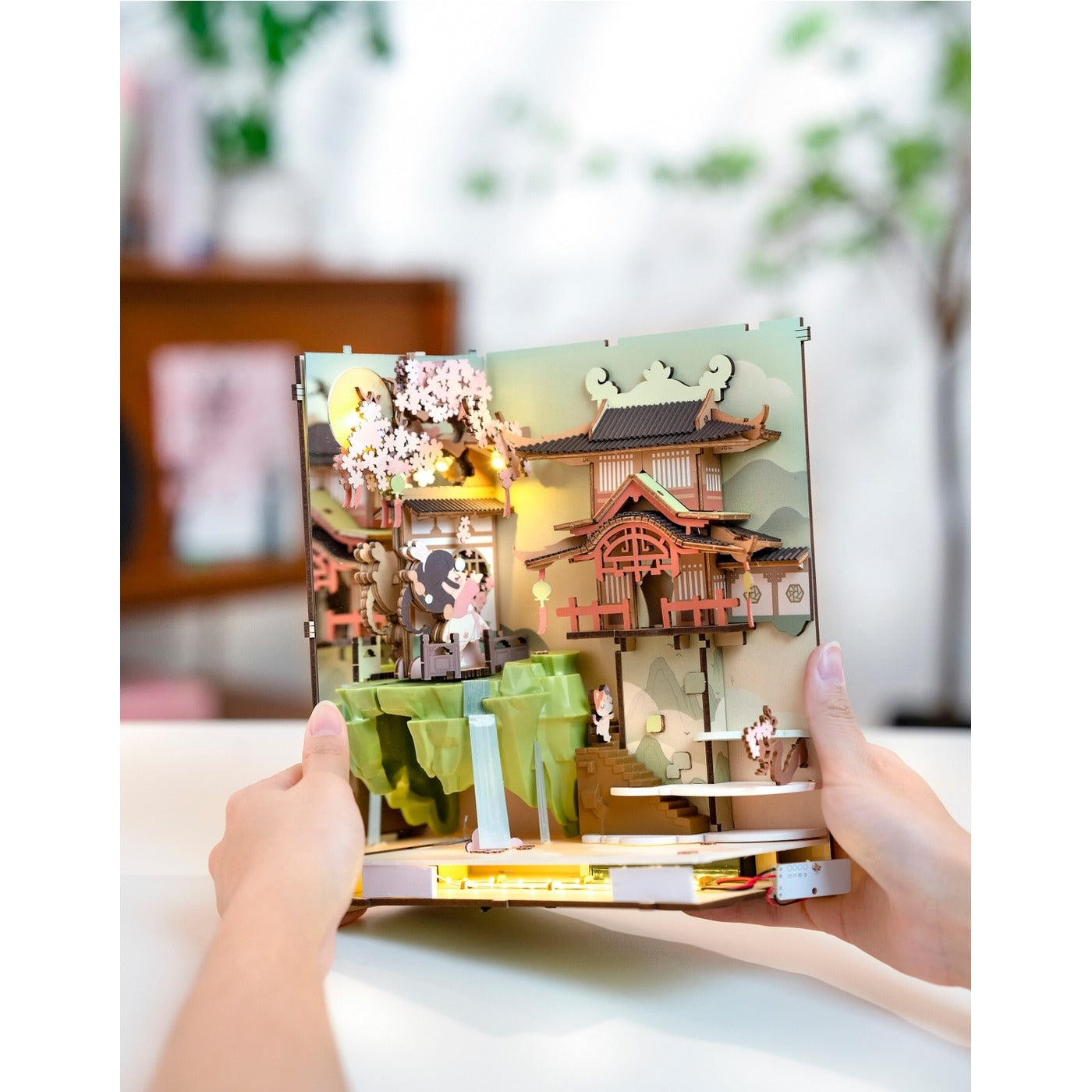DIY Miniature House Book Nook Kit - Falling Sakura