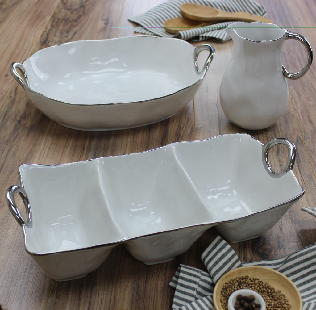 Pampa Bay Handle with Style - 3 Section Deep Server