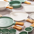 Porcelain plate "Terrestrial" with bamboo handle 32cm