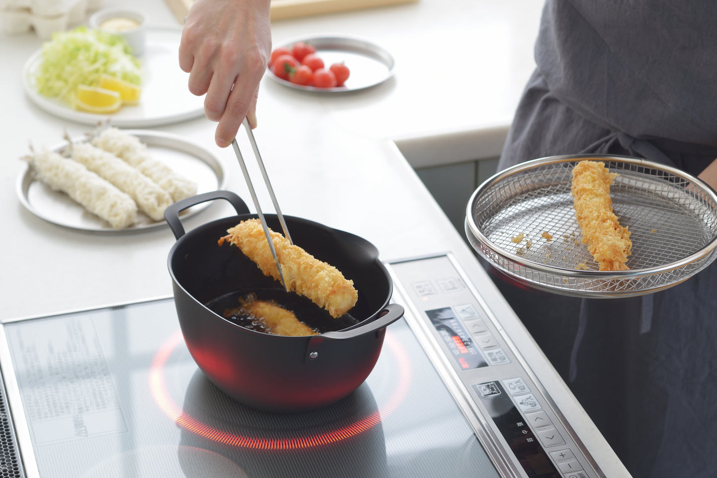 Aikata Tempura Pot (Iron Fryer, Spout Included)