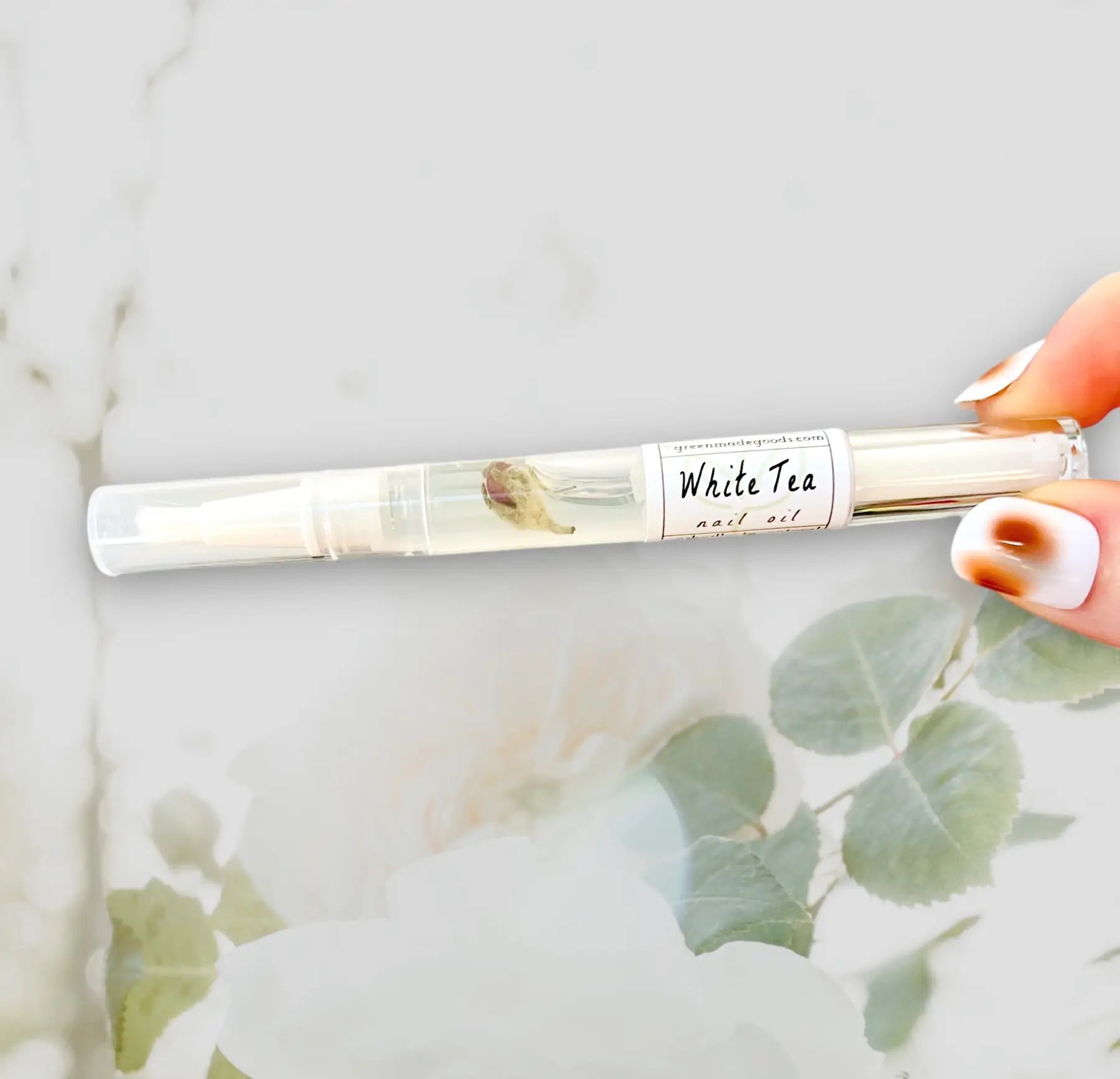 White Tea Cuticle Oil Nail Pen
