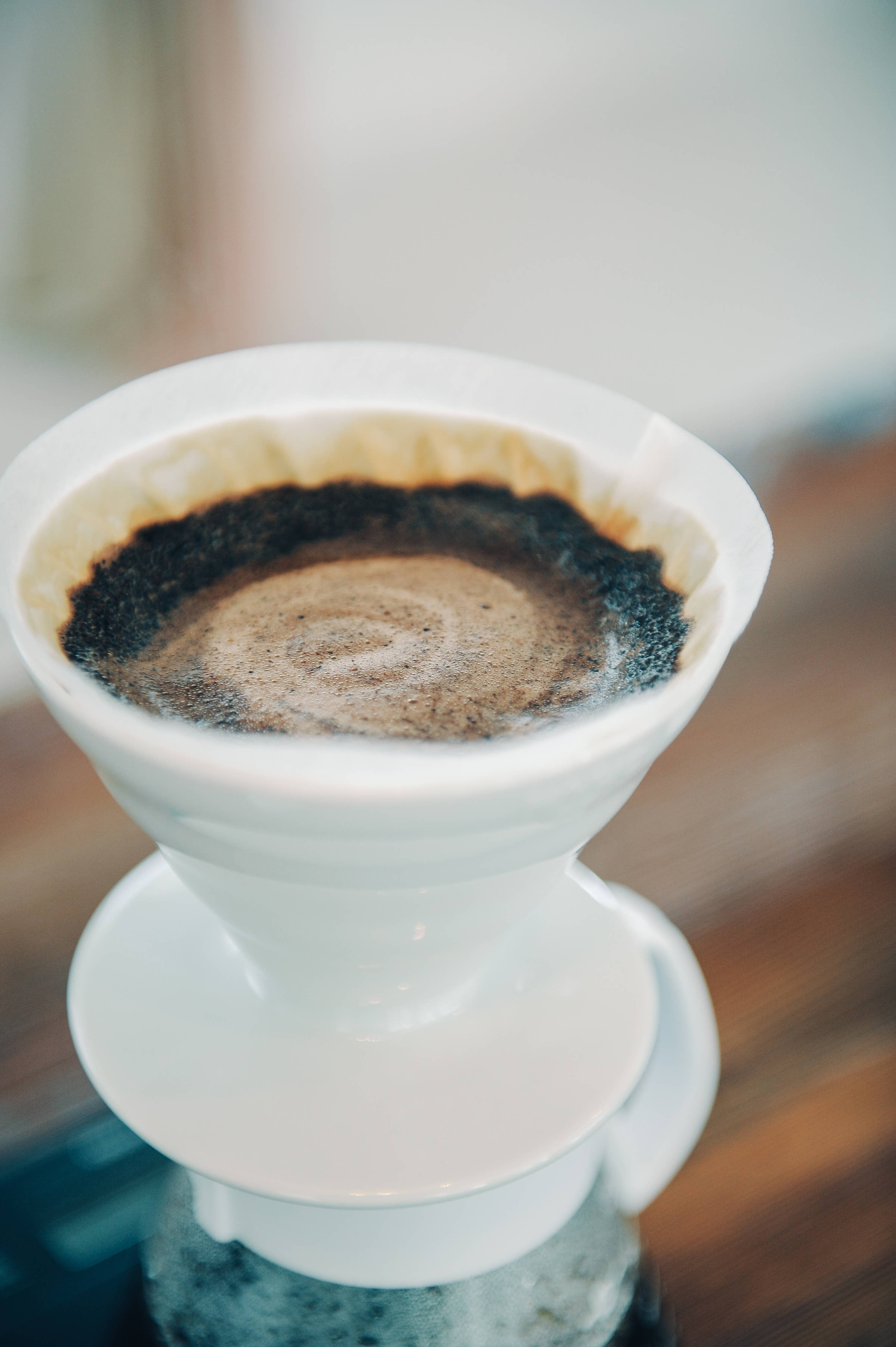 Hario V60 Ceramic Pour Over Coffee 02 Set White