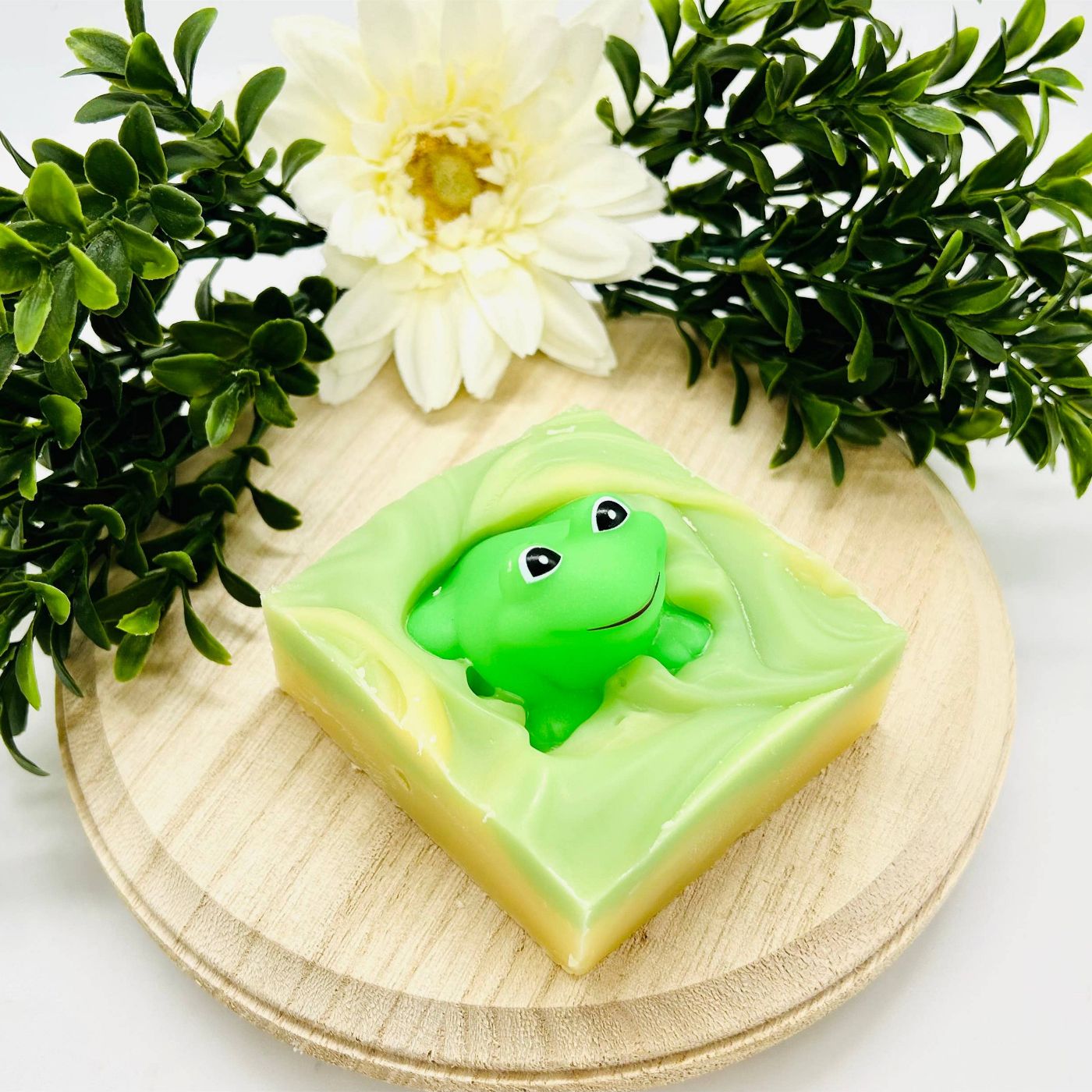 Handmade lemongrass soap kids green bar 2
