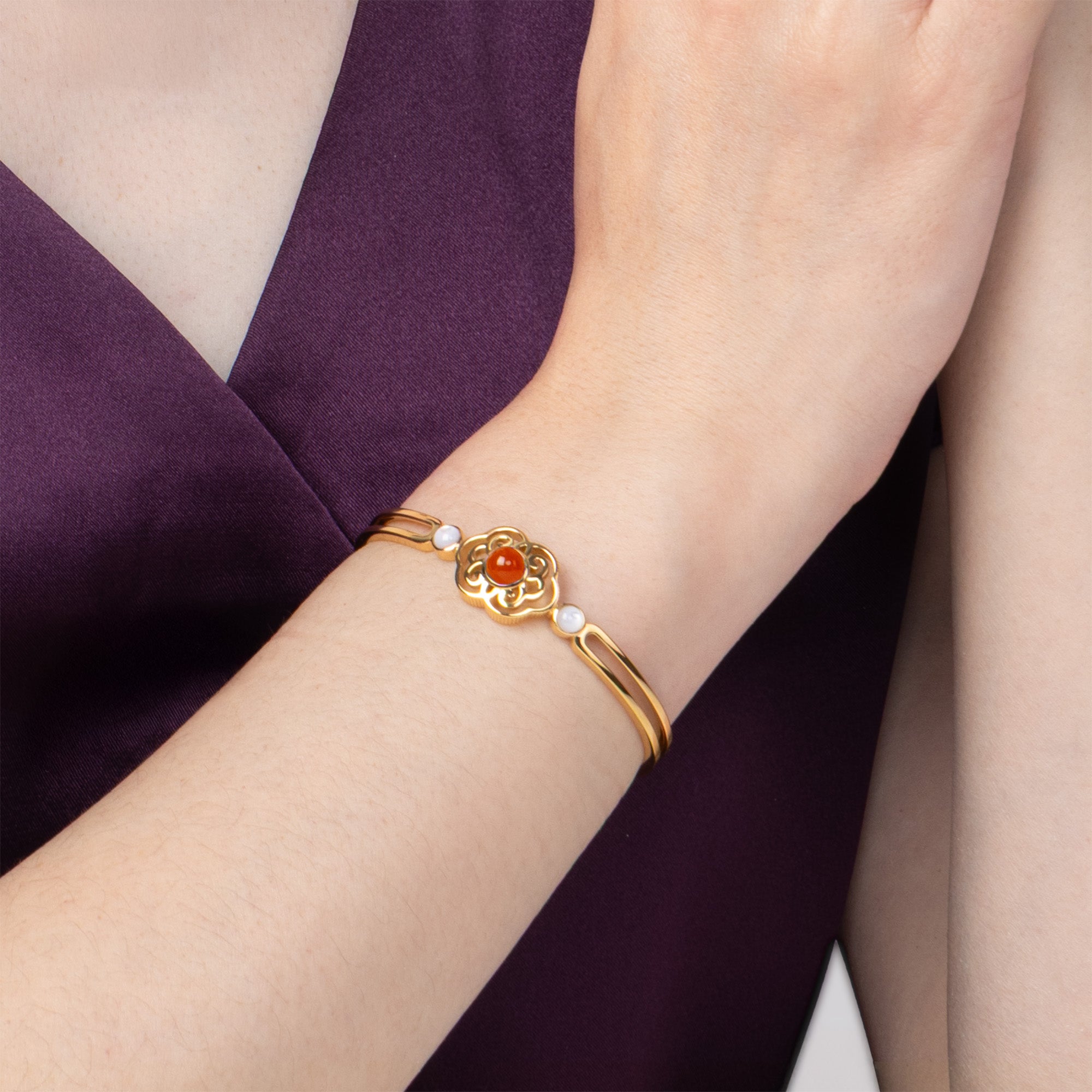 Blissful Ruyi Bangle Carnelian Modeling - Shen Yun Collections