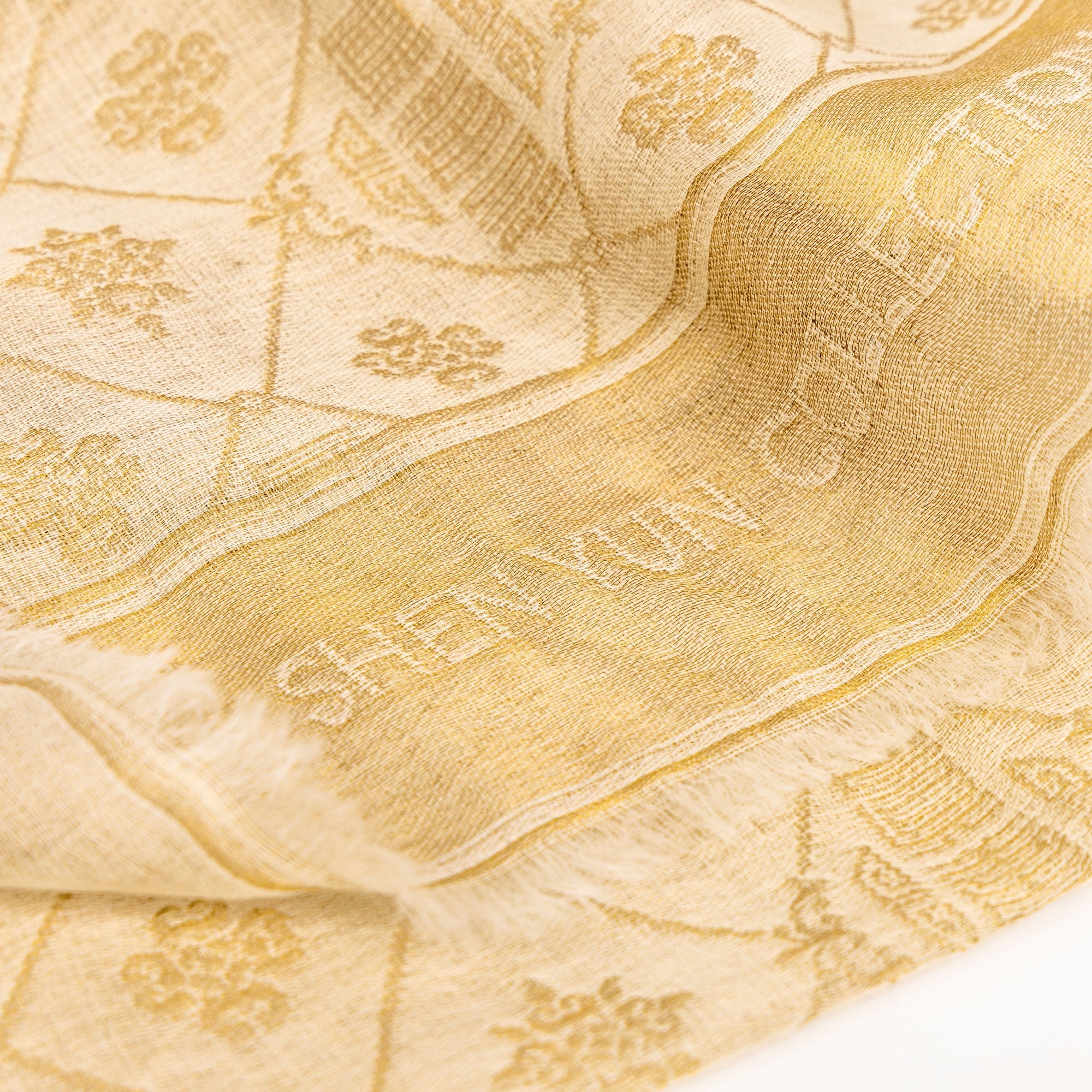 Zhen Shan Ren Long Scarf Gold Signature - Shen Yun Collections