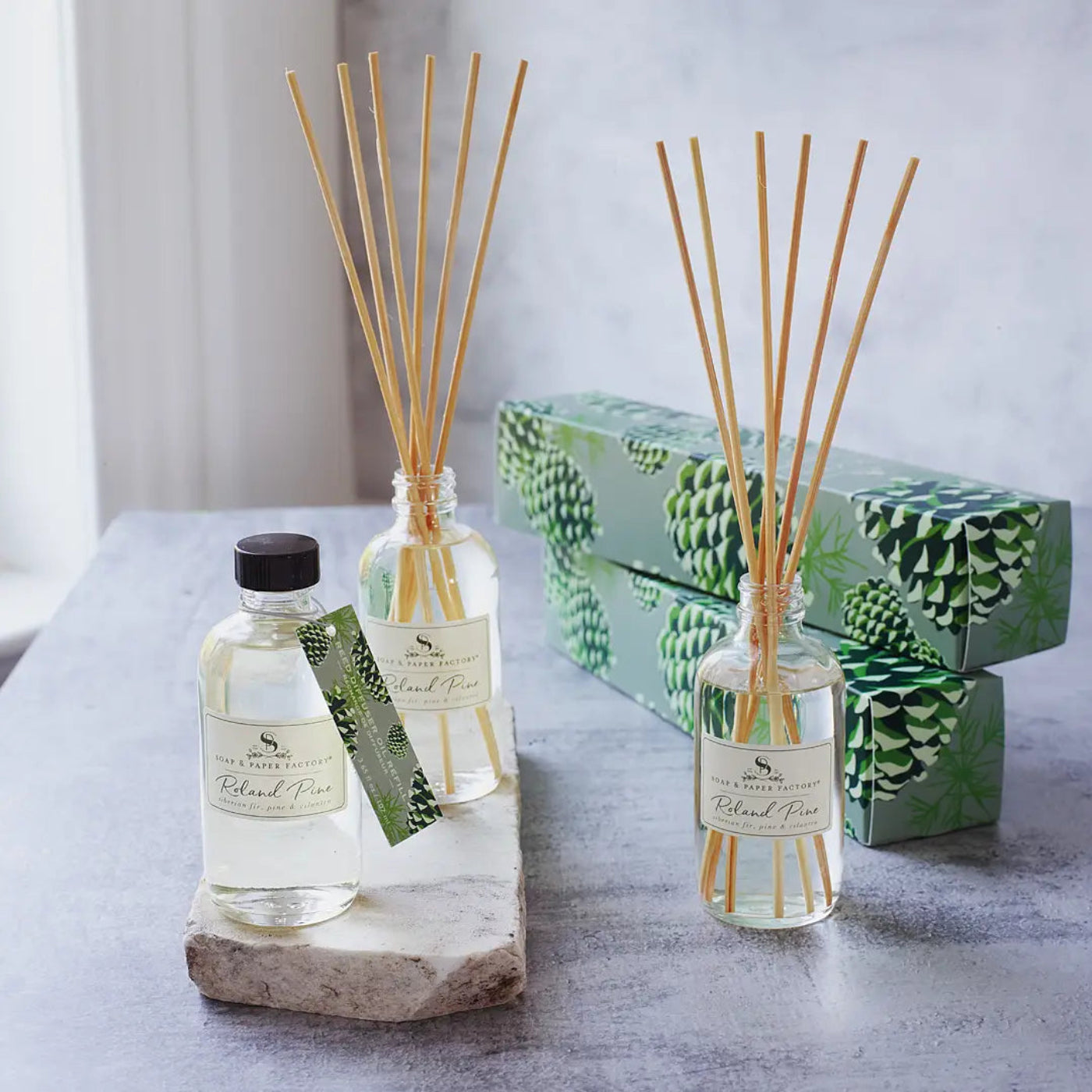Pine scented diffuser for cozy home atmosphere