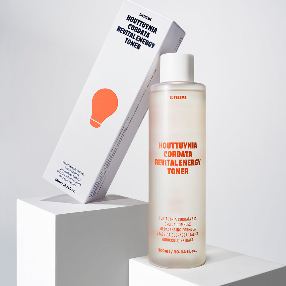 Close-up of hydrating soothing toner texture