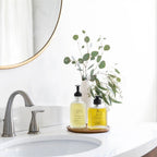 Moisturizing floral body oil with organic ingredients