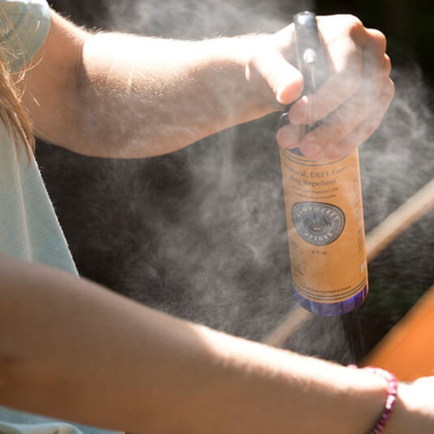 Non-toxic mosquito repellent without DEET for everyday use