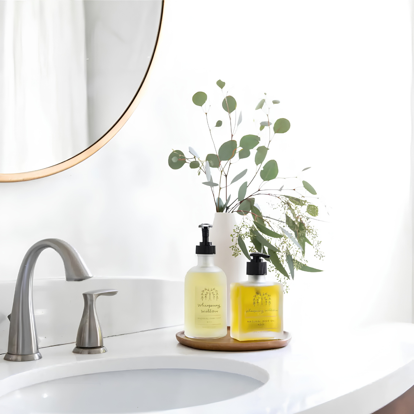 Natural moisturizing lavender hand wash by Whispering Willow