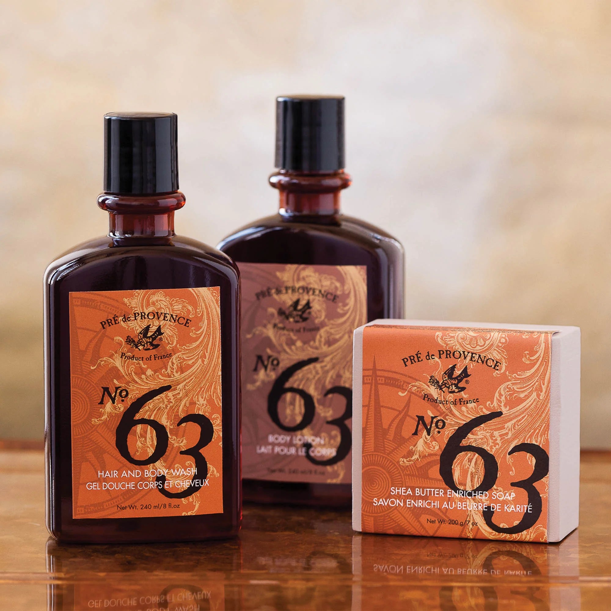 Men's shower gel with shea oil and aloe vera